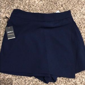 navy skort